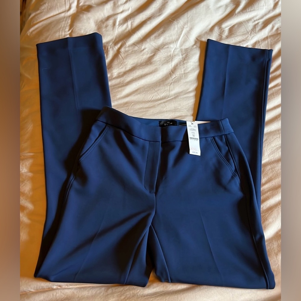 WHBM “The Slim” pants NWT Size 0R blue